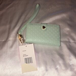 Betsey Johnson XOLEAH Green Card Case Wallet Embossed Heart Pattern + Strap NWT